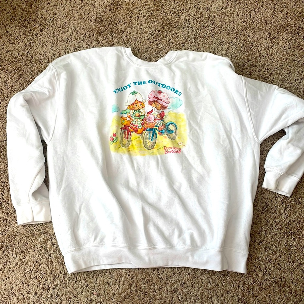 White sweatshirt